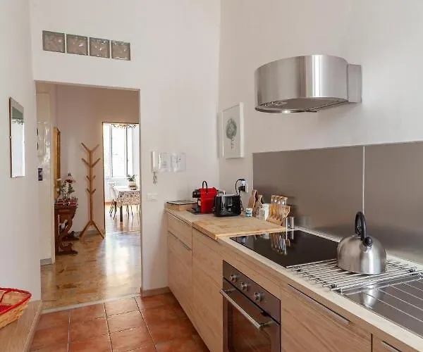 Il Melograno House *